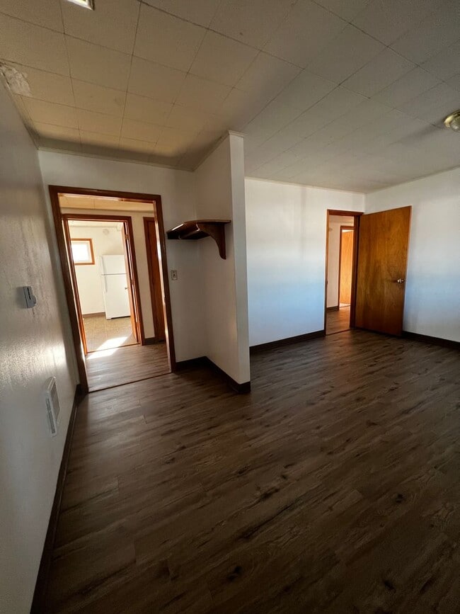 property at 802-806 Queen Ave SE