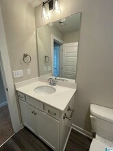 90 Buckhorn Cir in Weaver, AL - Foto de edificio - Building Photo