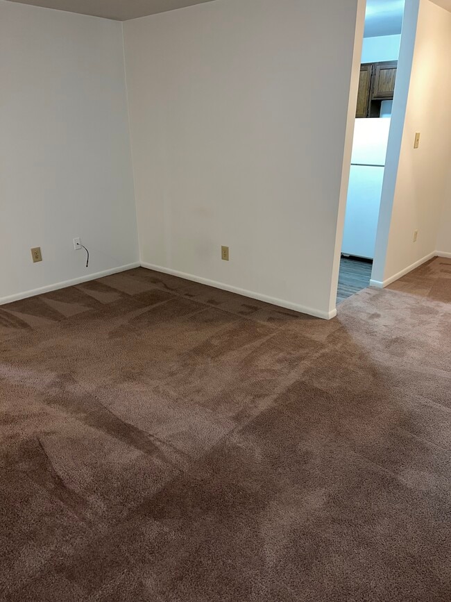 831 Sleepy Hollow Rd, Unit 17