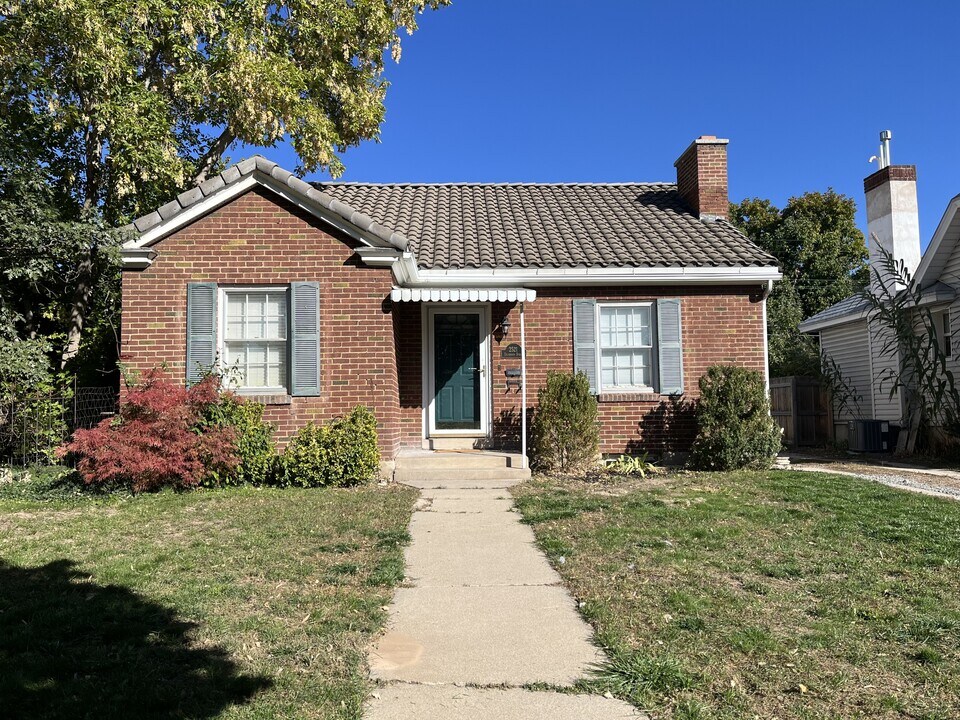 2521 Dearborn St in Salt Lake City, UT - Building Photo