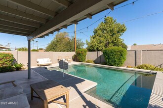 332 E Geneva Dr in Tempe, AZ - Building Photo - Building Photo
