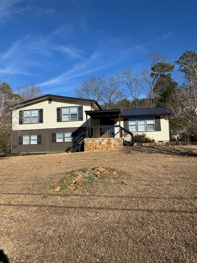 610 12th Ave NE in Jacksonville, AL - Building Photo - Building Photo