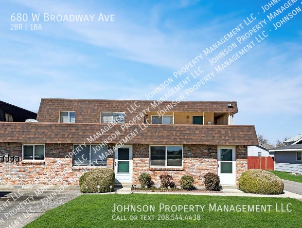property at 680 W Broadway Ave