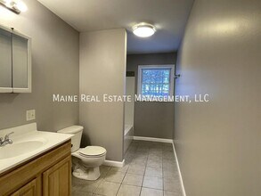 41 Vafiades Ave in Hermon, ME - Building Photo - Building Photo