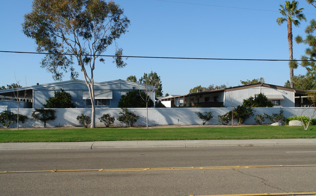 Laguna Vista Mobile Estates in Oceanside, CA - Building Photo - Building Photo