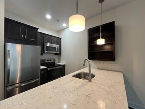233 Lake Ave in Saratoga Springs, NY - Building Photo - Building Photo