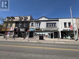 938 Bloor St W in Toronto, ON - Building Photo