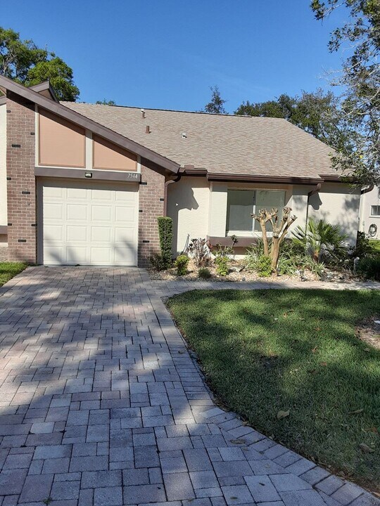 7544 Heather Walk Dr in Spring Hill, FL - Building Photo
