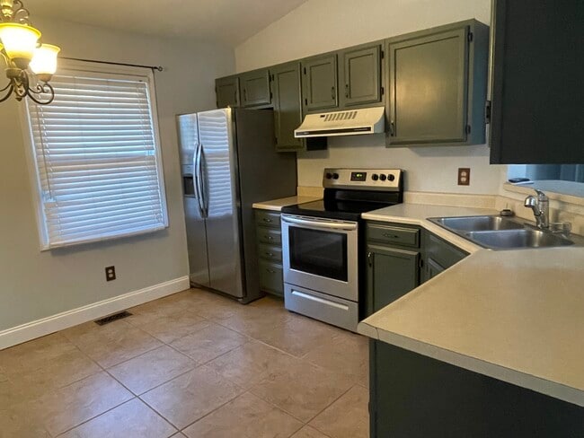 3808 Raintree Dr in Owensboro, KY - Building Photo - Building Photo