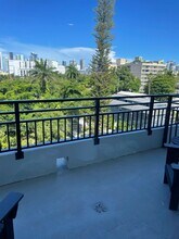 826 NW 12th St, Unit A1 in Miami, FL - Building Photo - Building Photo