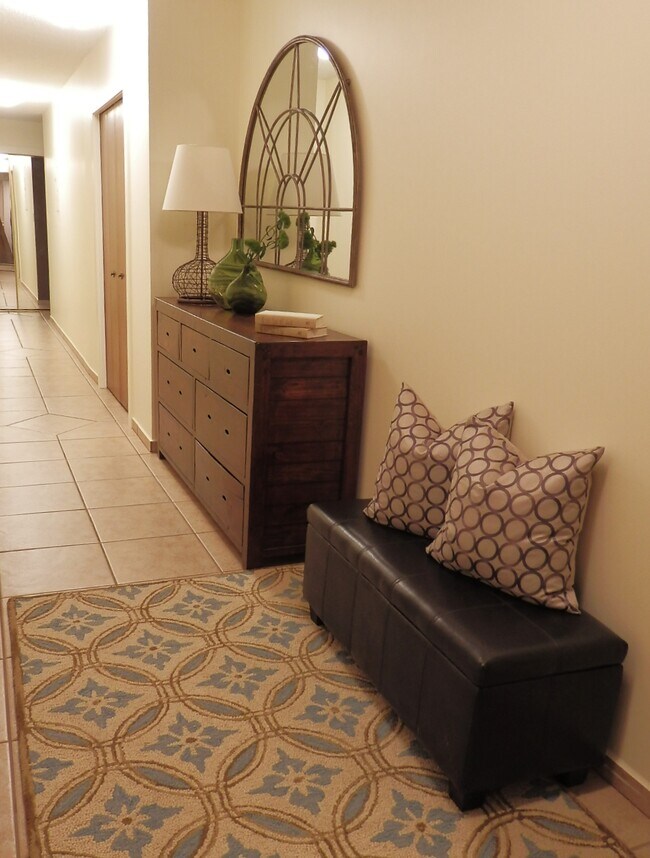 300 Meredith Rd NE in Calgary, AB - Building Photo - Building Photo