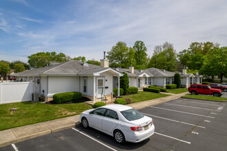 Terrace East Condominiums in Vineland, NJ - Building Photo - Building Photo