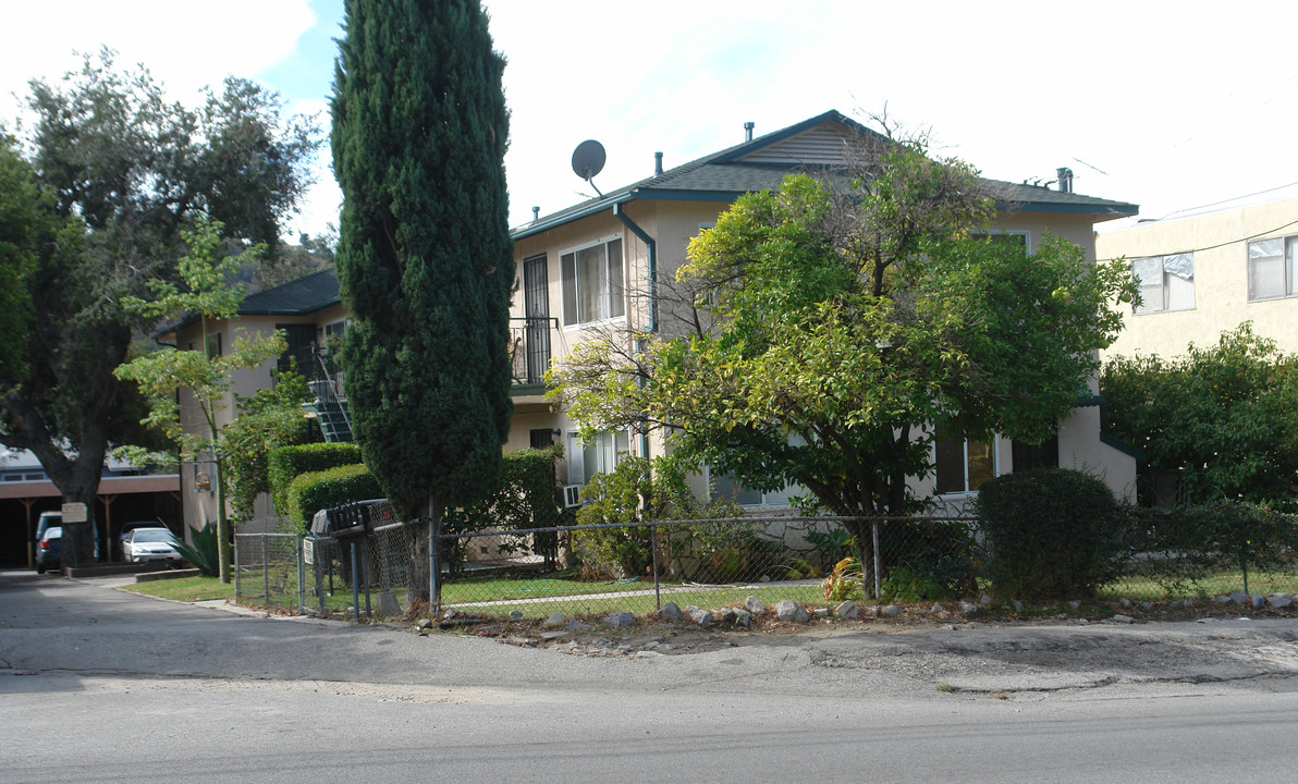 10091 Tujunga Canyon Blvd in Tujunga, CA - Building Photo