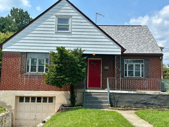 property at 3393 Robb Ave