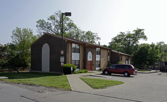 Woodwinds Apartments