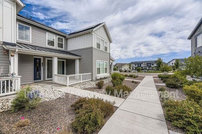 7488 W Pacific Ln in Lakewood, CO - Building Photo - Building Photo