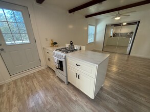 190 Lubeck Rd in Auburn, CA - Foto de edificio - Building Photo