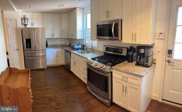 1230 Rhode Island Ave NE in Washington, DC - Building Photo - Building Photo