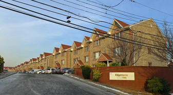 Edgewater Estates Apartments