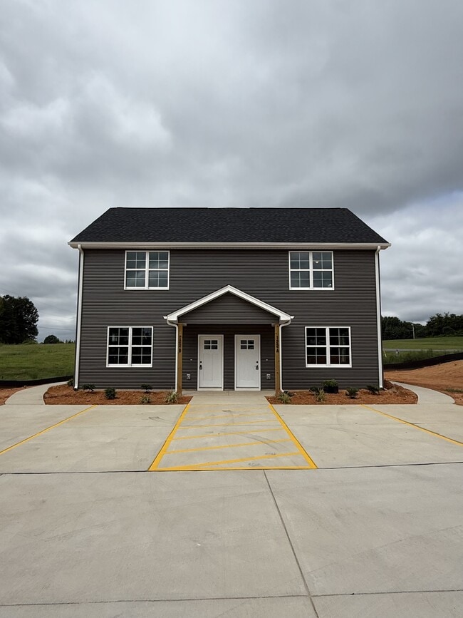 property at 122 Diver Dr