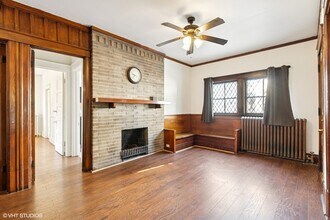 724 Foster St in Evanston, IL - Building Photo - Building Photo