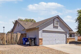 1231 N 72nd St in Mesa, AZ - Building Photo - Building Photo