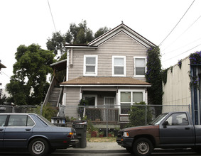 2815-2817 Filbert St in Oakland, CA - Building Photo - Building Photo