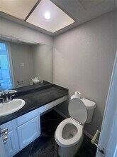 7054 Camino Verde Dr in Houston, TX - Building Photo - Building Photo