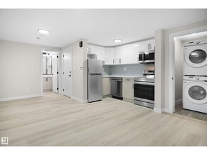9335 152 St NW in Edmonton, AB - Building Photo - Building Photo