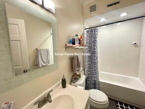 45 Hemenway St, Unit 2 in Boston, MA - Foto de edificio - Building Photo