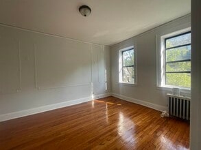 1 Noll Pl in Newark, NJ - Building Photo - Building Photo