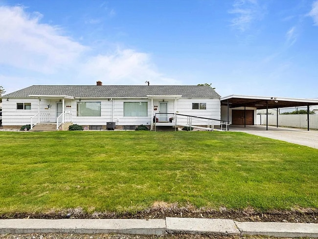 property at 318 Abert Ave