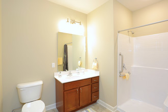 Sinclair Estates in Columbia, MO - Building Photo - Interior Photo