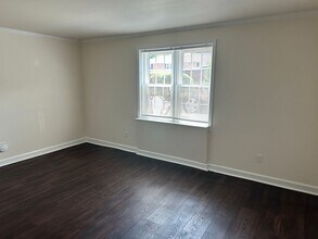 920 McAlway Rd in Charlotte, NC - Building Photo - Building Photo