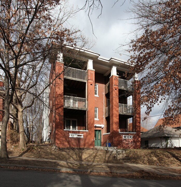 1610-1612 Valentine Rd in Kansas City, MO - Building Photo