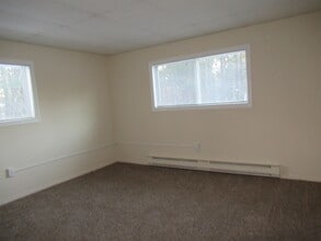 131J Capitol Hill Dr in Londonderry, NH - Building Photo - Building Photo