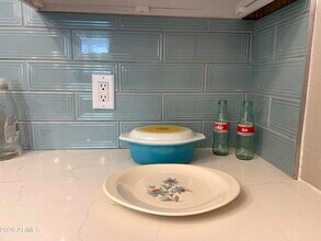 2012 E Howe Ave in Tempe, AZ - Building Photo - Building Photo