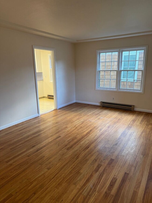 6834 N Tyler Ave in Portland, OR - Building Photo - Building Photo