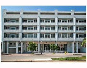 CocoStyle Residences in Coconut Grove, FL - Building Photo - Building Photo