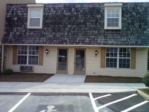 Silver Spring Center in Lancaster, PA - Building Photo - Building Photo