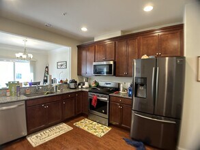 7 Chestnut Crk in Weymouth, MA - Building Photo - Building Photo
