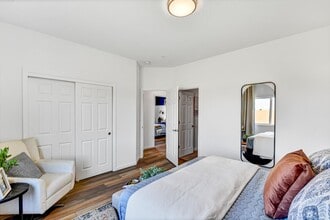 2437 Wagonwheel Ave in Tulare, CA - Building Photo - Building Photo