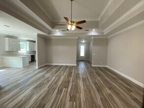422 Little John Rd in Mary Esther, FL - Building Photo - Building Photo