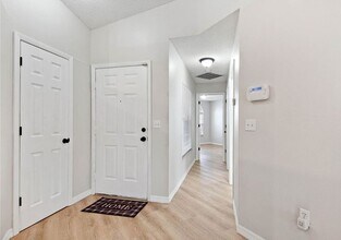 4107 11th Ave E in Bradenton, FL - Building Photo - Building Photo
