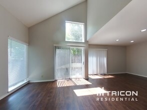197 Ruby Ln in Vallejo, CA - Foto de edificio - Building Photo