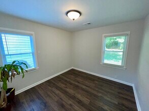2992 Palm Dr in East Point, GA - Building Photo - Building Photo