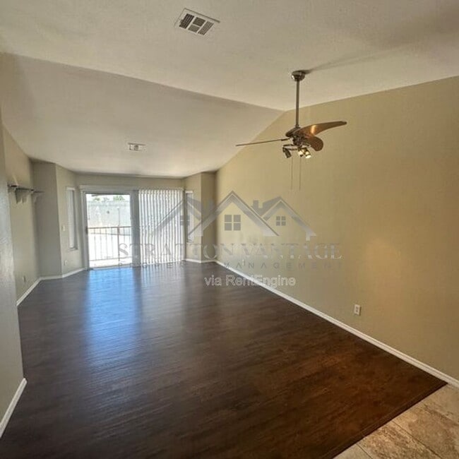 653 W Guadalupe Rd in Mesa, AZ - Building Photo - Building Photo