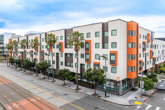 Nancy & Stephen Grand Family House in San Francisco, CA - Building Photo - Building Photo