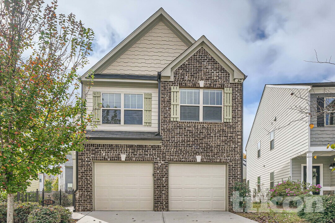 4228 May Apple Ln in Atlanta, GA - Building Photo