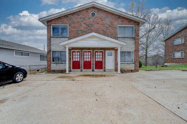 property at 2365 Ridgecrest Dr